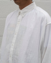 画像をギャラリービューアに読み込む, 【予約販売】コットンガーゼボタンダウンシャツ - ホワイト×レッド -