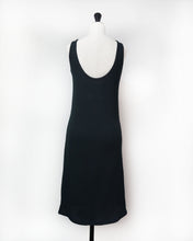 画像をギャラリービューアに読み込む, Open back long lib tank top