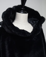 画像をギャラリービューアに読み込む, Eco fur hoodie