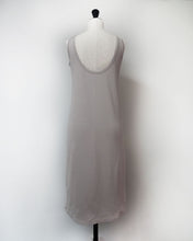 画像をギャラリービューアに読み込む, Open back long lib tank top