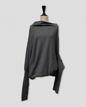 画像をギャラリービューアに読み込む, Asymmetry dolman sleeve knit