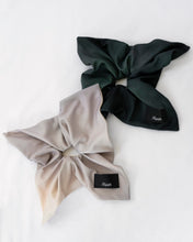 画像をギャラリービューアに読み込む, MeisMe × Yukari Yoshii Square chouchou
